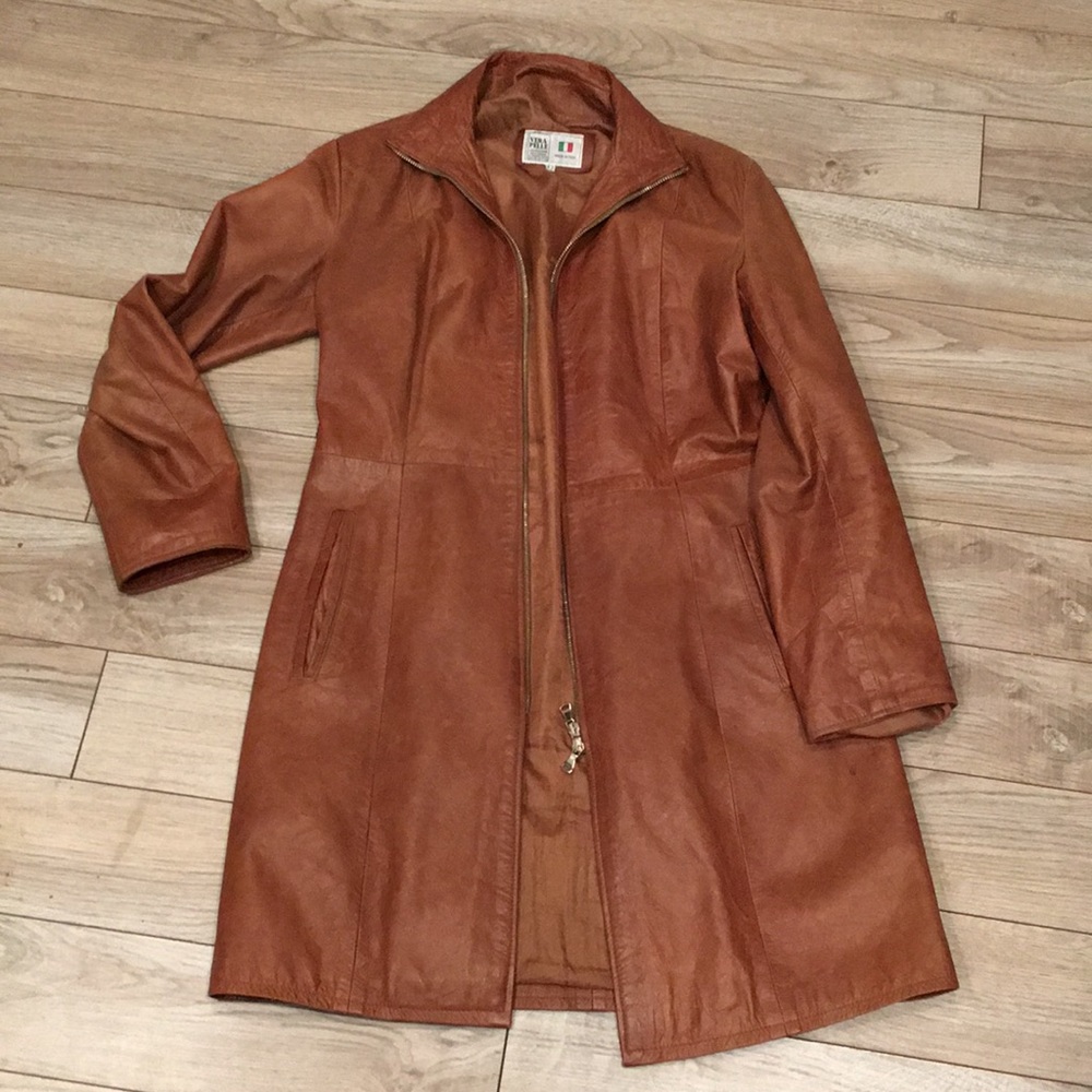 Italian Leather coat - barely used! Size 6/8